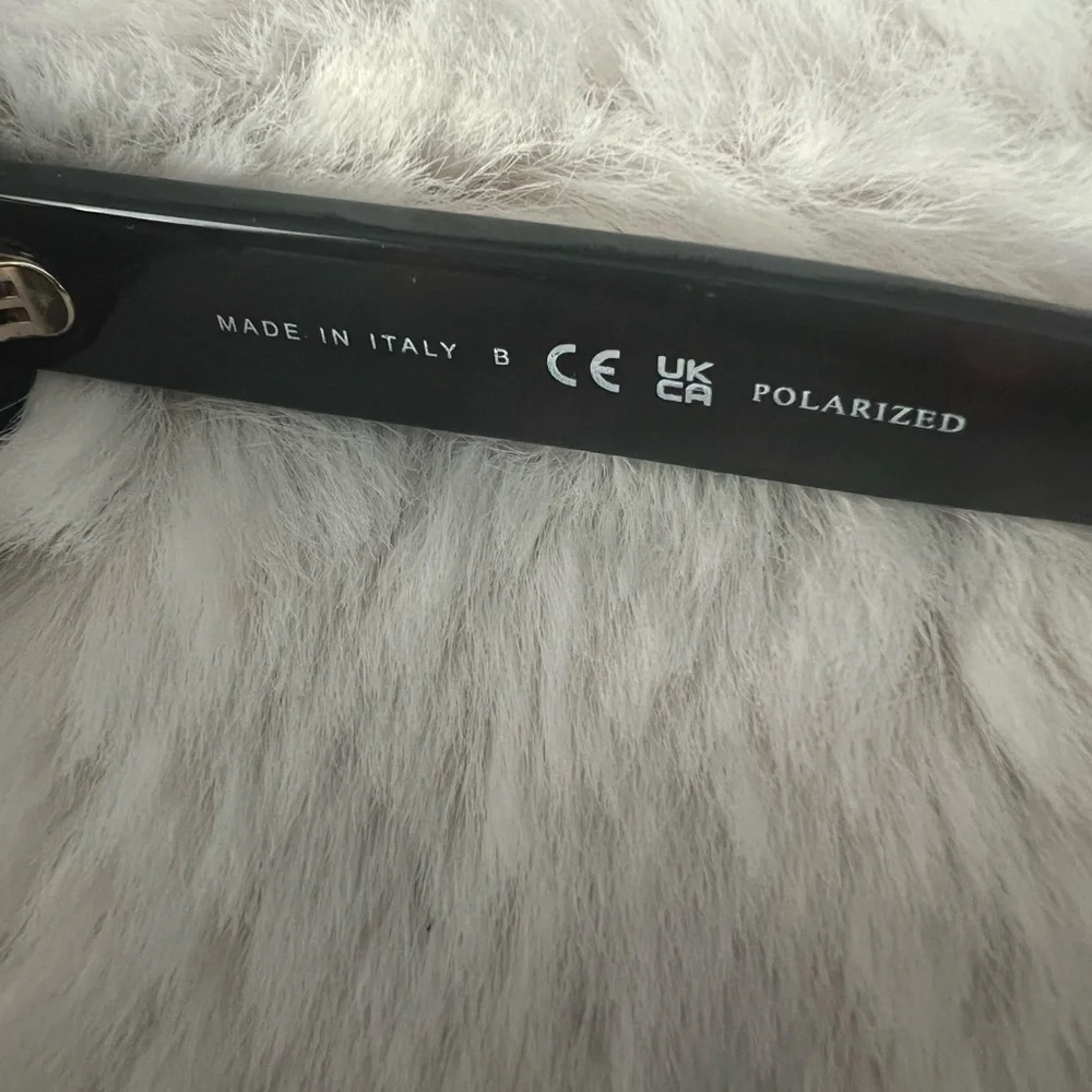 CHANEL Tortoise Shell Sunglasses - Picture 6 of 7